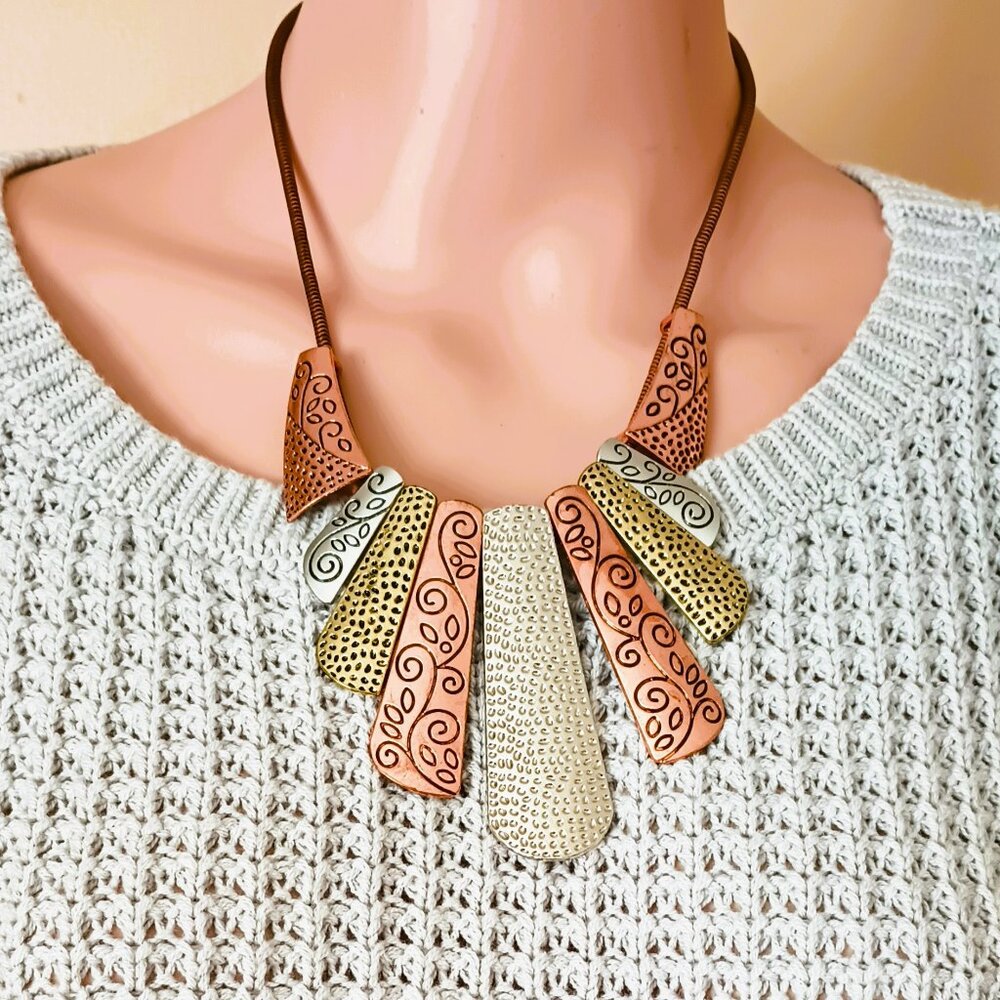 Women's Boho 3 Tone Bib Necklace 20" Etched Textured Slide Pendants